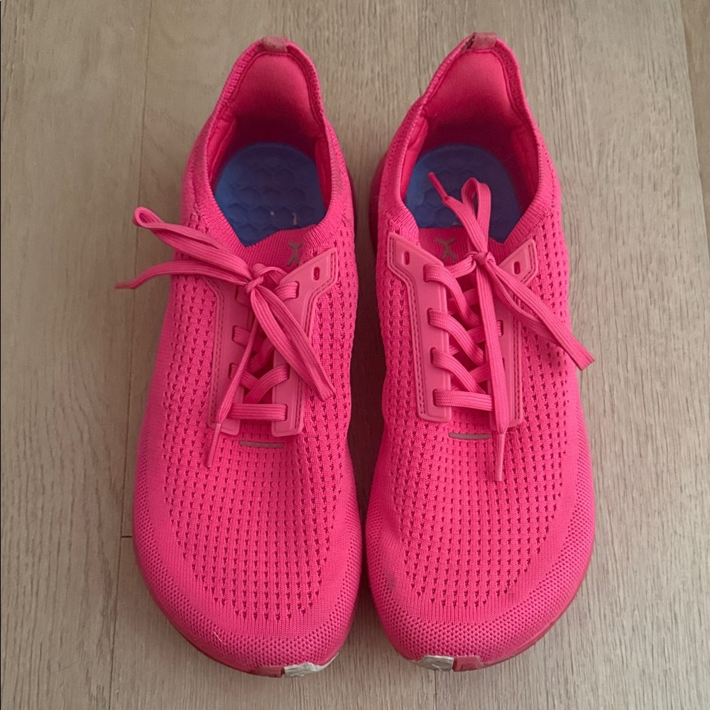 FLUX hot pink athletic shoe